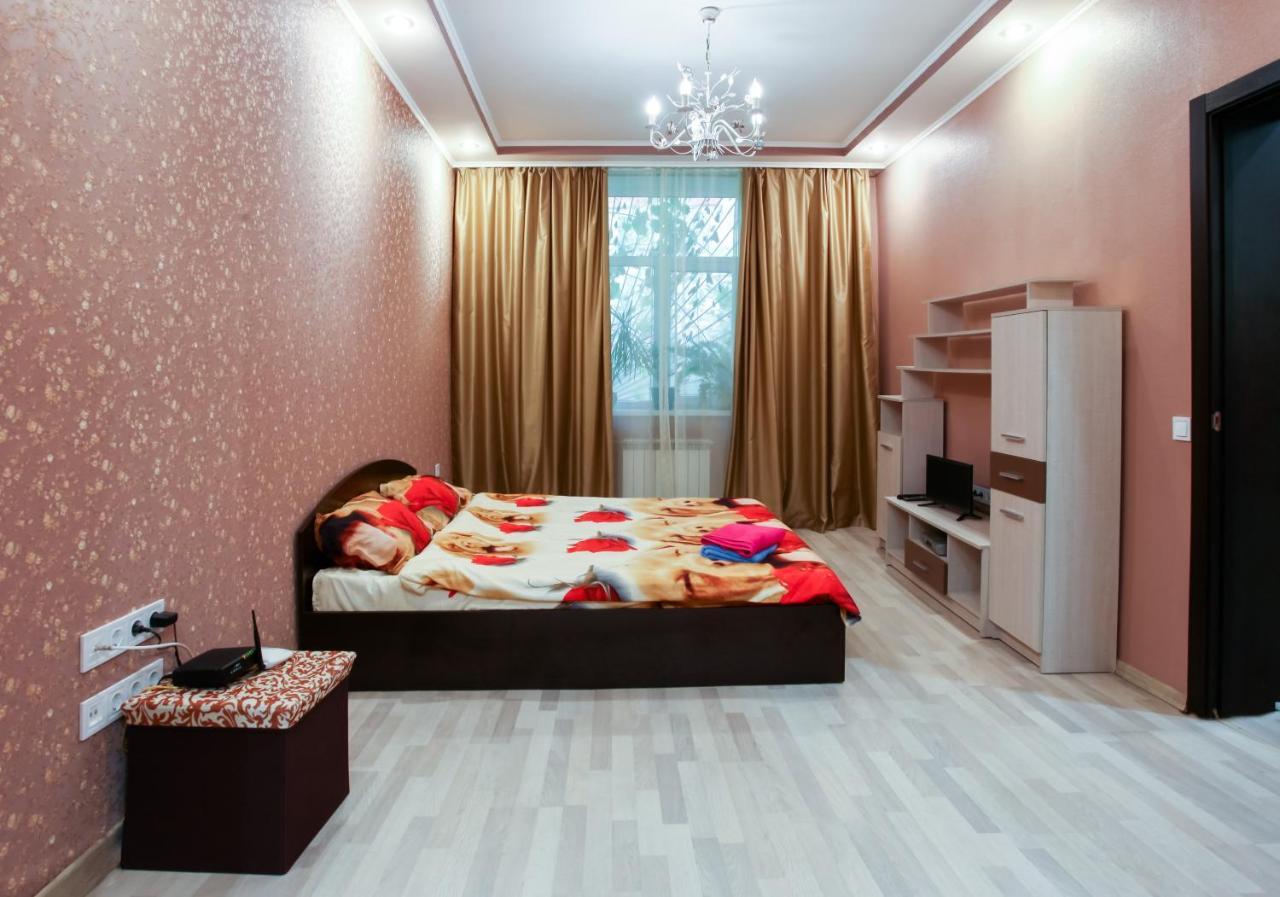 Sweet Home Apartment Київ Екстер'єр фото
